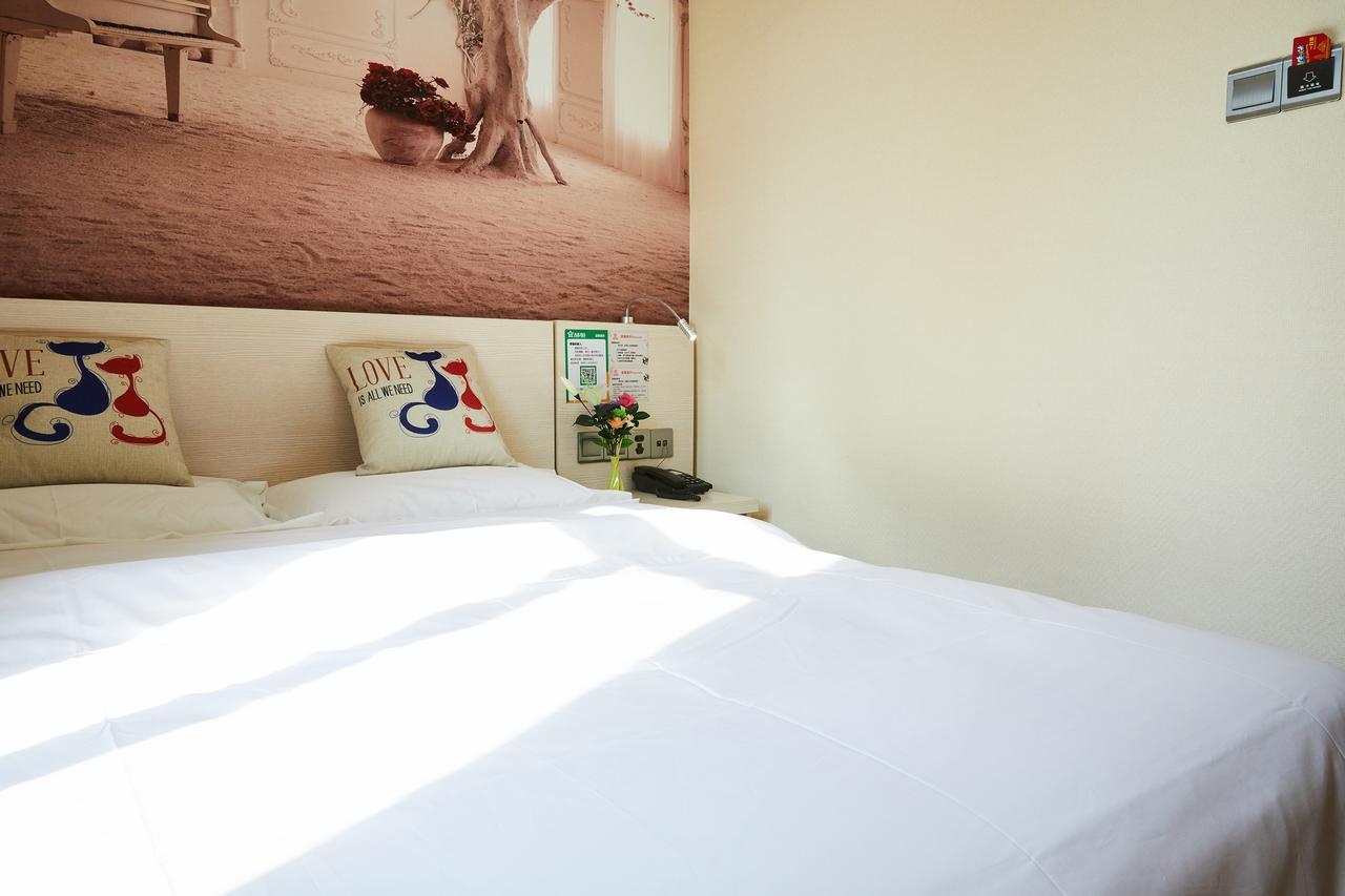 Starry Hotel Guangzhou Bagian luar foto